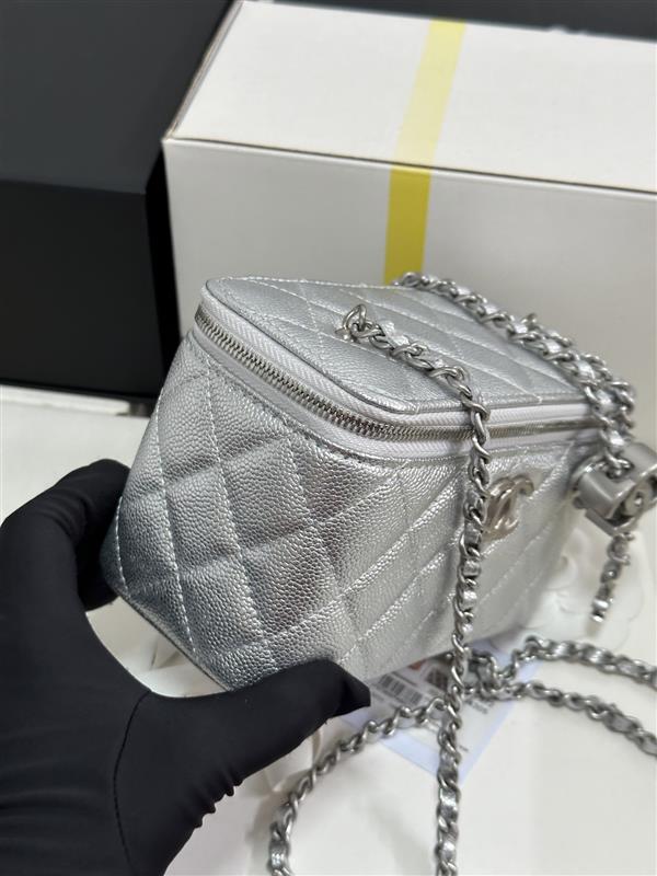 2026127205141682 700